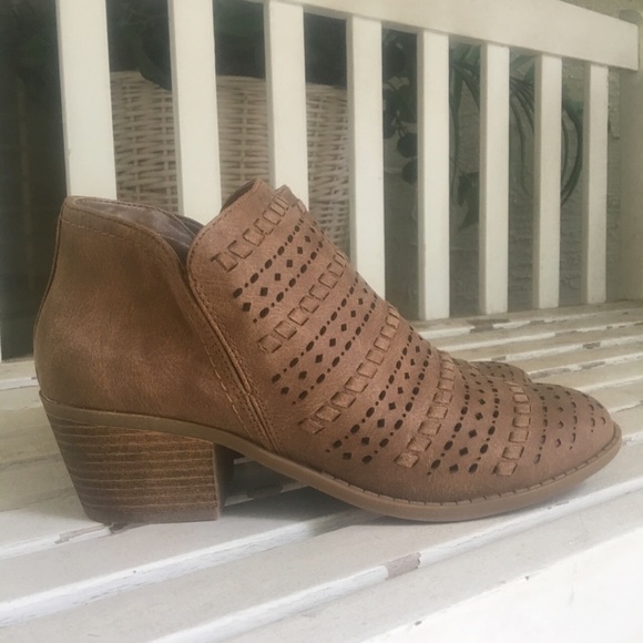 Brown Heeled Boots - Picture 2 of 4